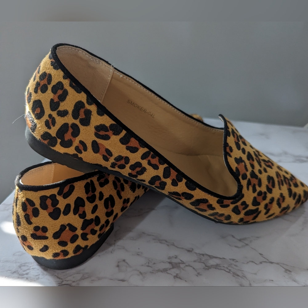 Women's Flats